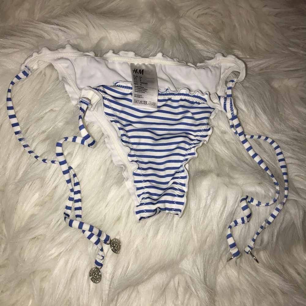 Bikini bottoms